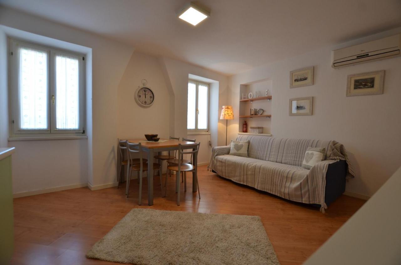 רוביני Stella 2 Sea View Apartment מראה חיצוני תמונה